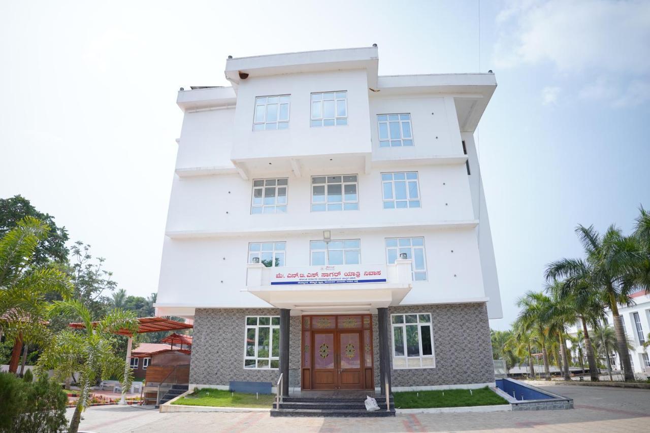 Nts Sagar Yatri Nivas Hotel Кундапур Екстериор снимка